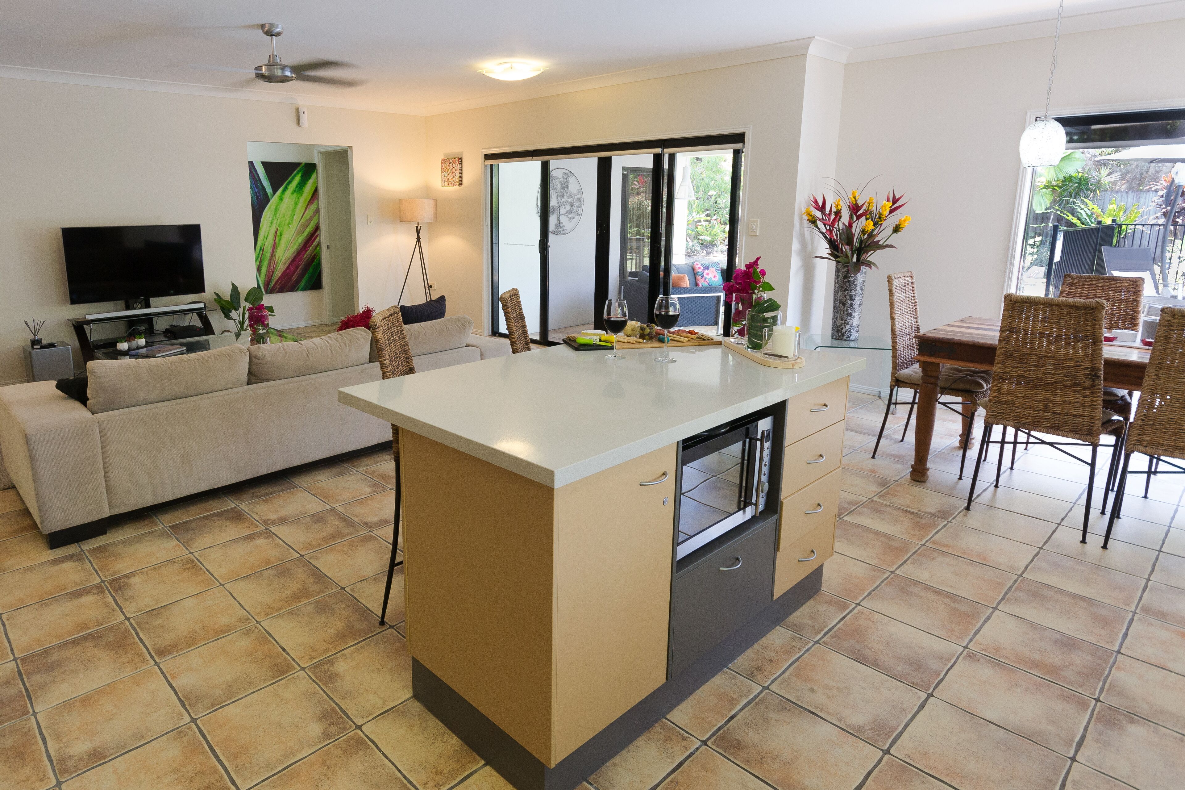 Villa Blue - Stay 5, Pay 4: 22 Jan - 31 Mar 21 - ask for this Special Deal