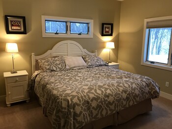 Larsmont Resort 3 Bedroom Cottage In The Woods Duluth 2020 Room