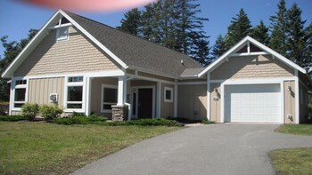 Larsmont Resort 3 Bedroom Cottage In The Woods Duluth Room Prices Reviews Travelocity