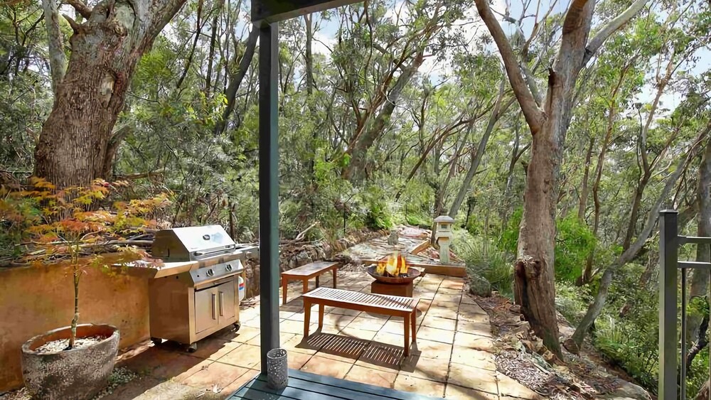 Postcards From The Edge Deals & Reviews (Blackheath, AUS) Wotif