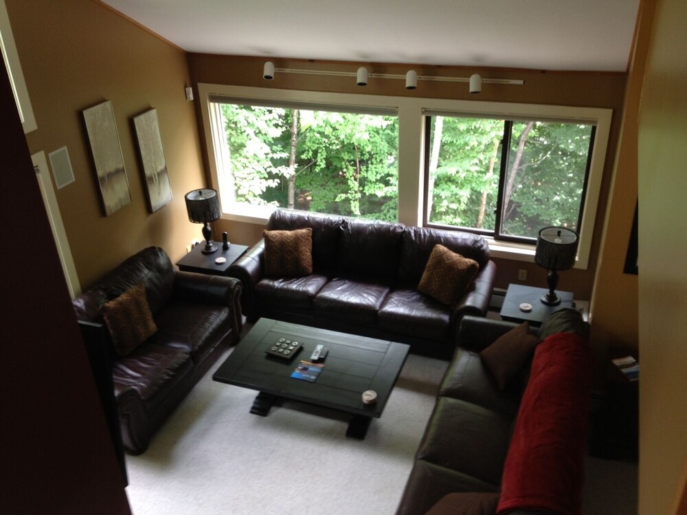 Loon Mountain Luxury 4 Level Townhouse Over 1,700 Sq. Ft.