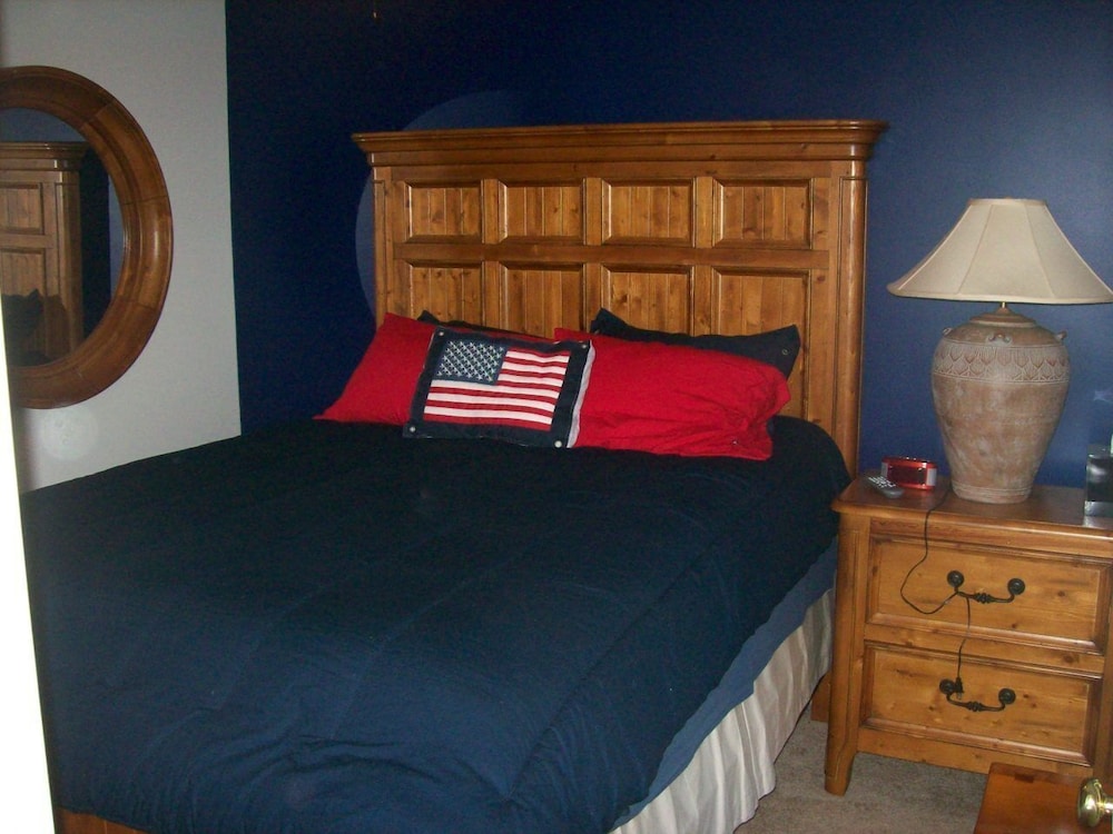 Oceanfront home on the Maine coast minutes from Schoodic portion of