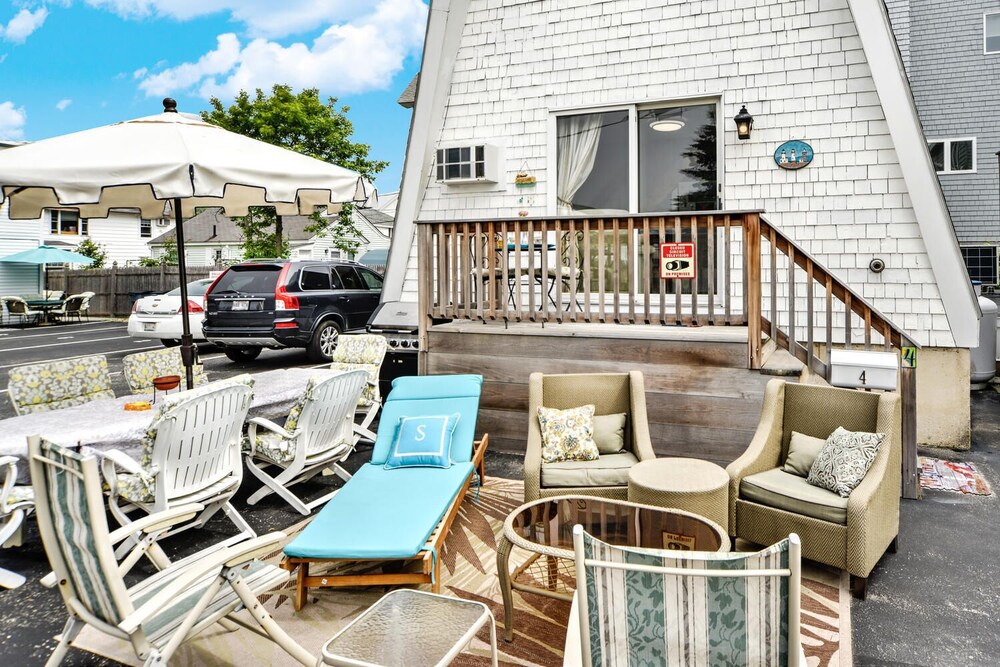 BEST BEACH LOCATION OCEANVIEW OOB 2 STOREY COTTAGE 3 BEDROOM &AMAZING