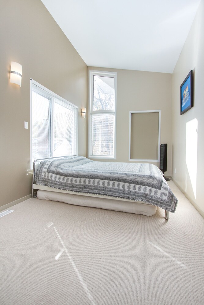 Grand Beach Luxury Cabin Grandbeach Manitoba Grand Marais hot tub