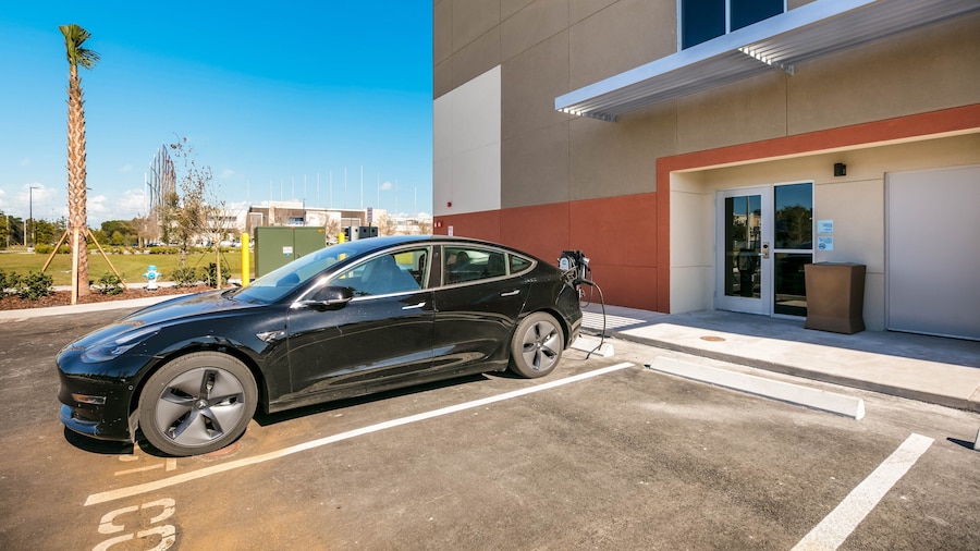Holiday Inn Express & Suites Jacksonville - Town Center, an IHG Hotel