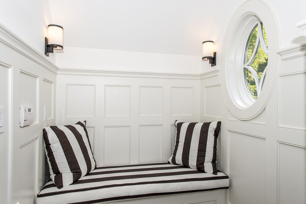 Amagansett 5BR Estate, 60 ft Pool Amagansett Vrbo