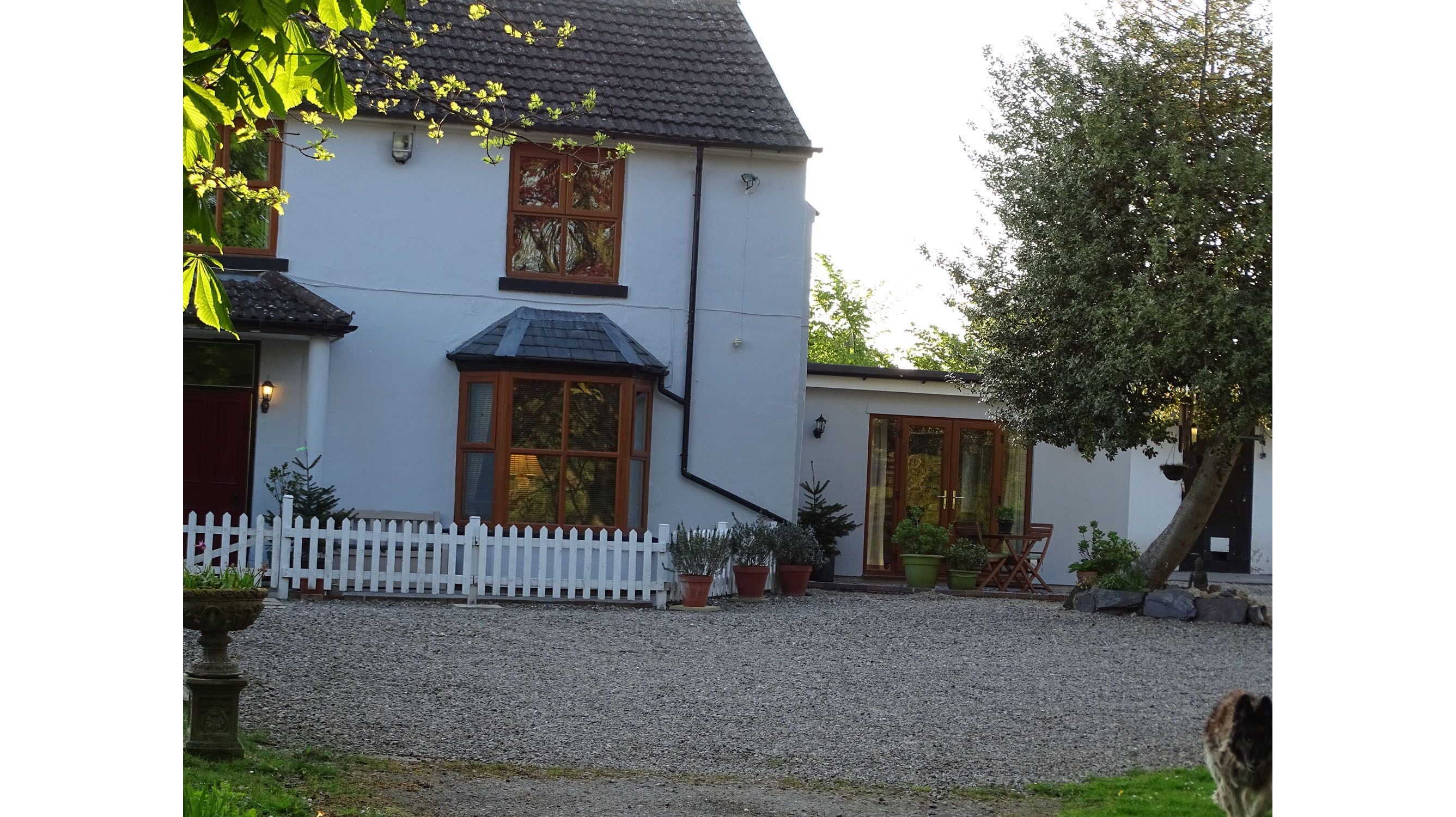 Modern Self Contained 2 bed Cottage in a Rural Village Location in Wrexham, United Kingdom