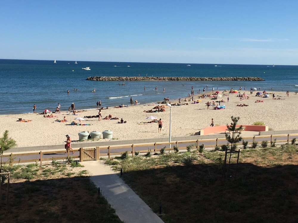 Studio On The Beach Palavas Le Flots In Montpellier Hotel
