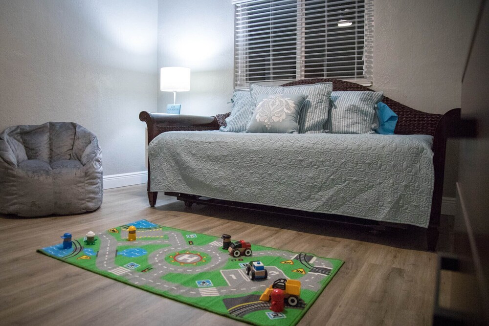 Modern Conveniences with Old Florida Charm Lake Panasoffkee Vrbo