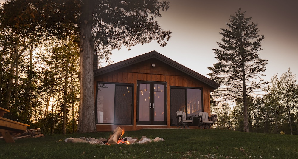 Peace Of Beach Private 4 Season Cottage On Beautiful Shores Of