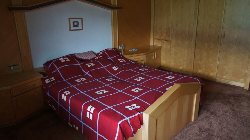 Undisturbed 1Bdr W Outdoor Back View Terrace Free Pool & Beach Access ... - Undisturbed View Apartment