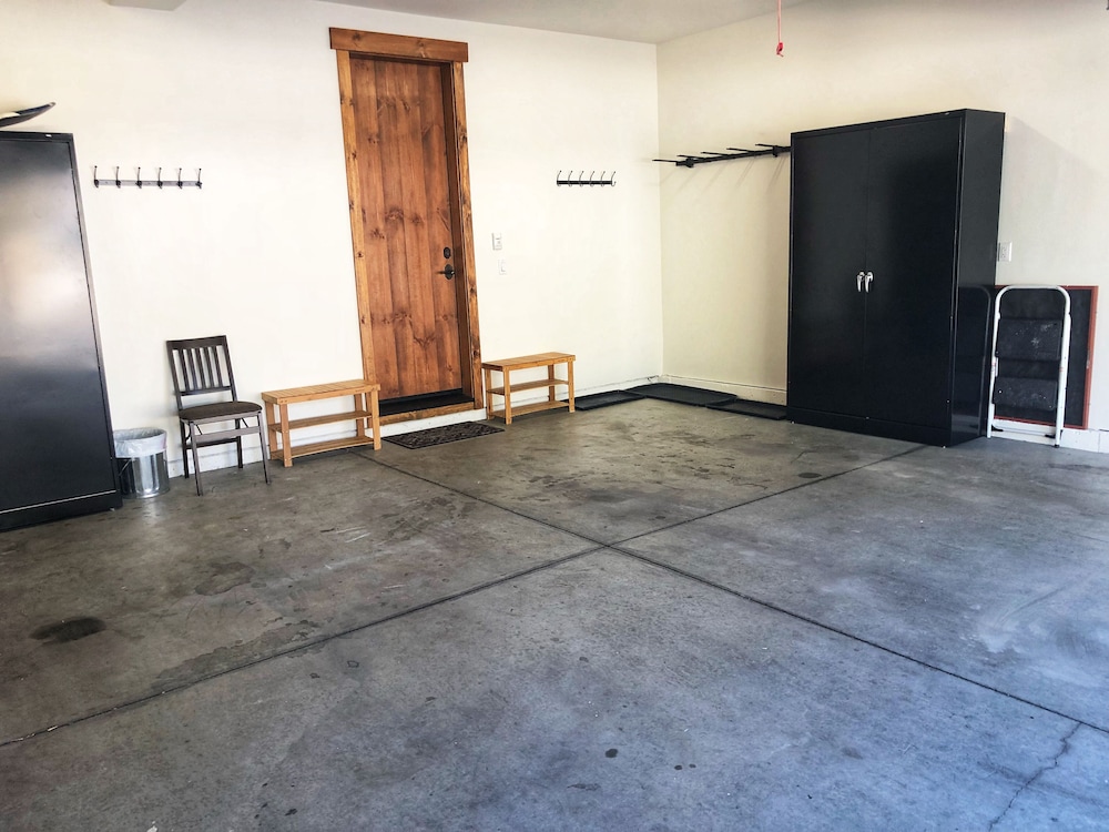 Luxury Mammoth townhouse at The Lodges in Snowcreek VI. 2 car garage 5