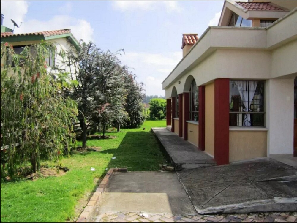 La Flor de la Canela - El Campo en la Ciudad - The Countryside in the City in Tunja, Colombia