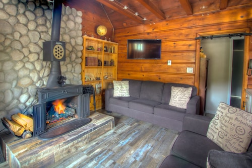 Cabins In Wrightwood