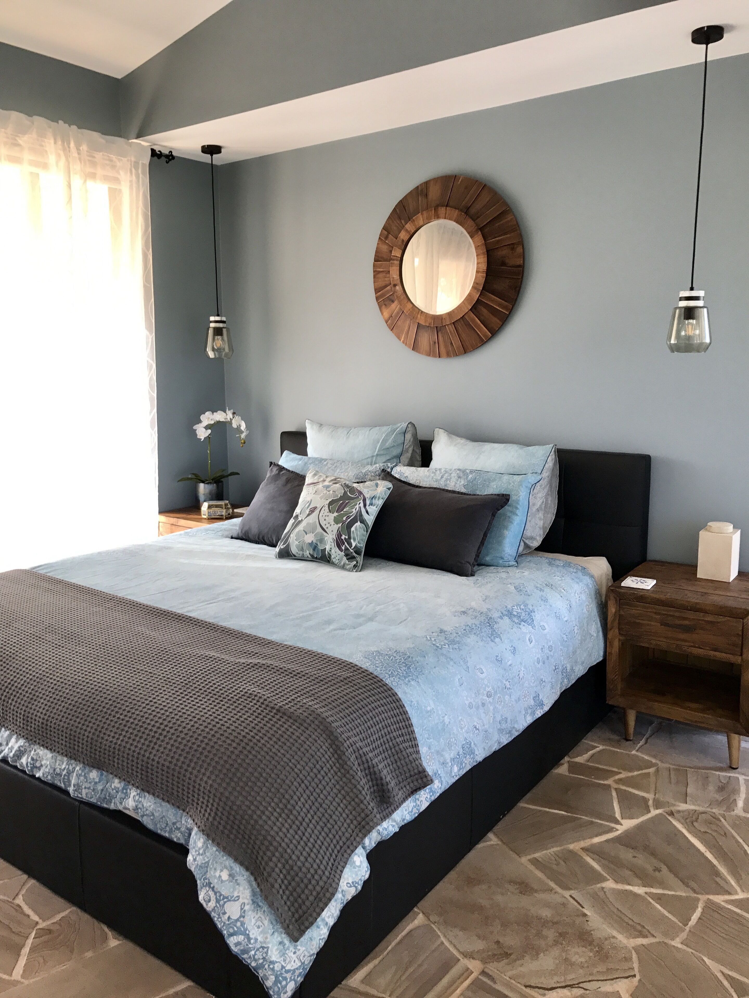 Low-rise 2 Story Penthouse Apartment