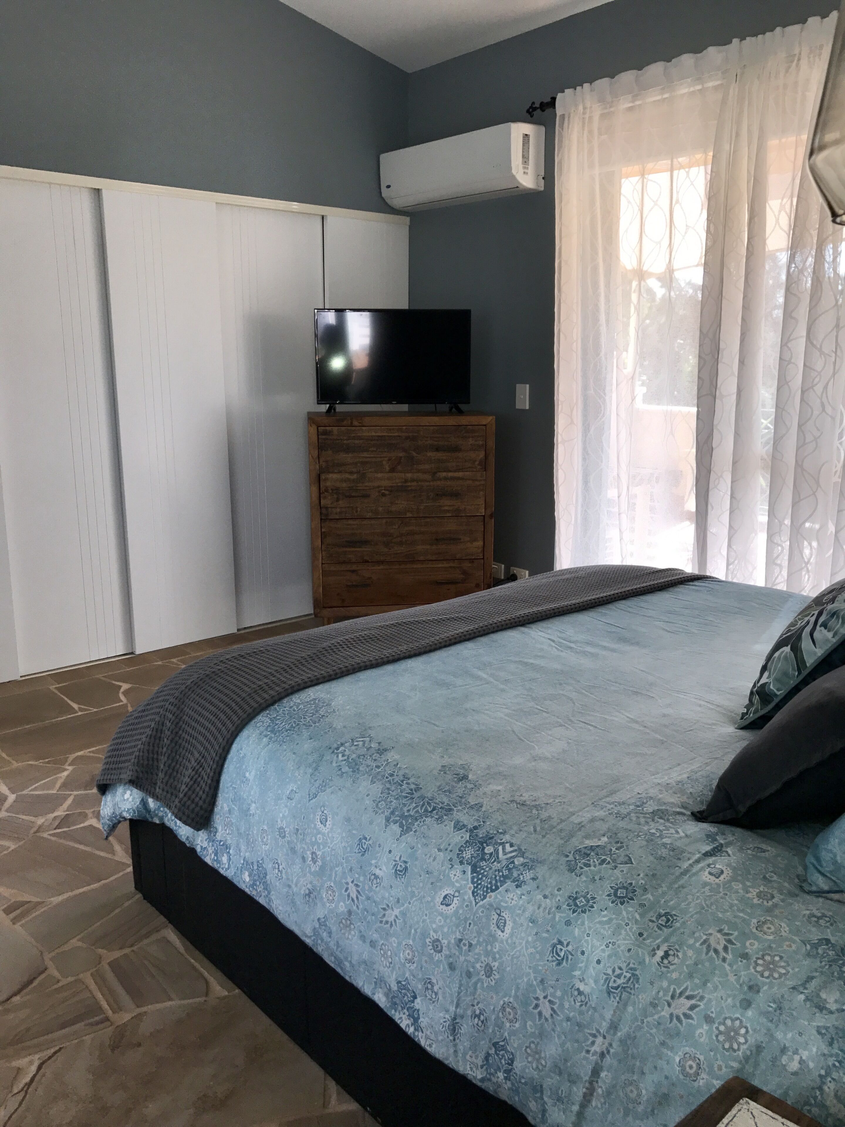 Low-rise 2 Story Penthouse Apartment