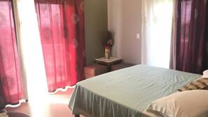 Desk, free WiFi, linens