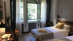 6 chambres, fer et planche à repasser, Wi-Fi, draps fournis