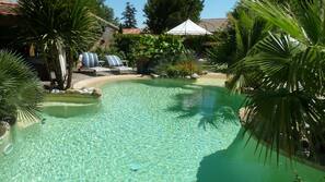 Piscine extérieure, piscine chauffée