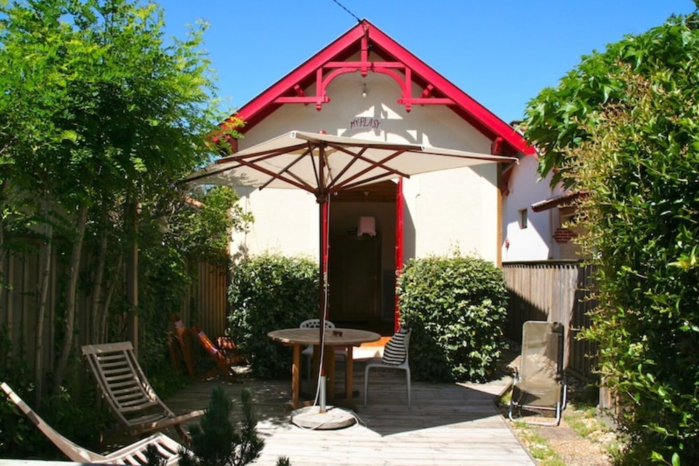Idyllic Chalet - Right on the Beach in Lège-Cap-Ferret, France