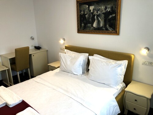 Neptun Vacations 2019 Vacation Packages Deals Travelocity Agora Hotel