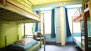 Iron/ironing board, linens