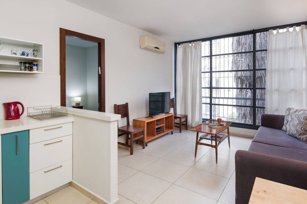 Apartment With 2 Bedrooms Center Of Tlv Renovate 2019 Room Prices Apartment With 2 Bedrooms Center Of Tlv Renovate 2019 Room Prices Deals Reviews Expedia
