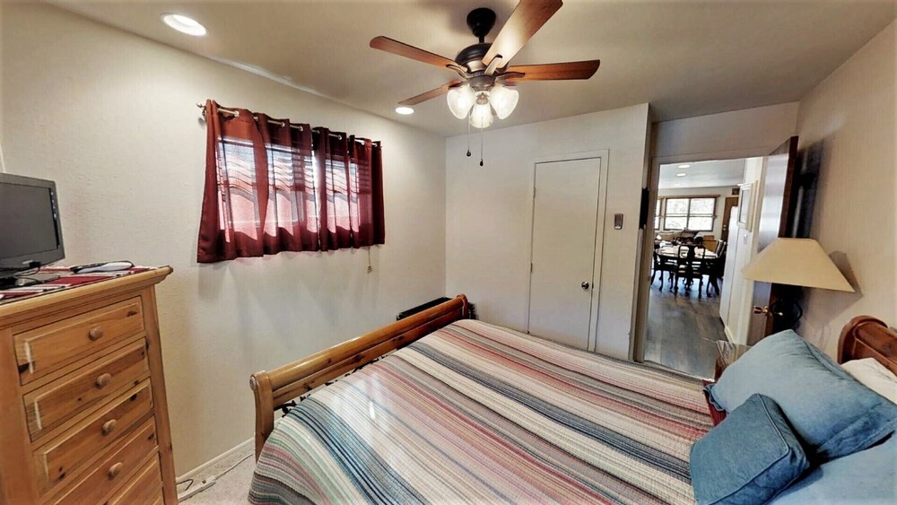Ski View 2 - In Town - On Main Street - WiFi - Private Balcony - Cable -  Wood Bu in Red River | Best Rates & Deals on Orbitz