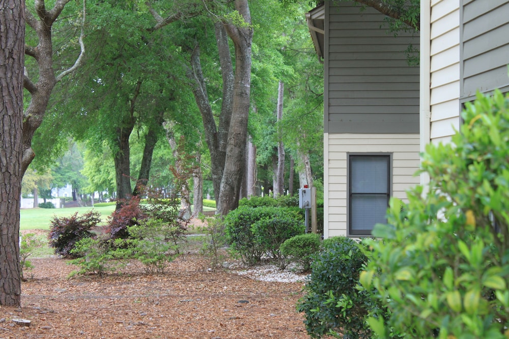 Solace and Comfort – Sea Trail - Beach 1 Mile, Golf Course, Ground Level, Linens