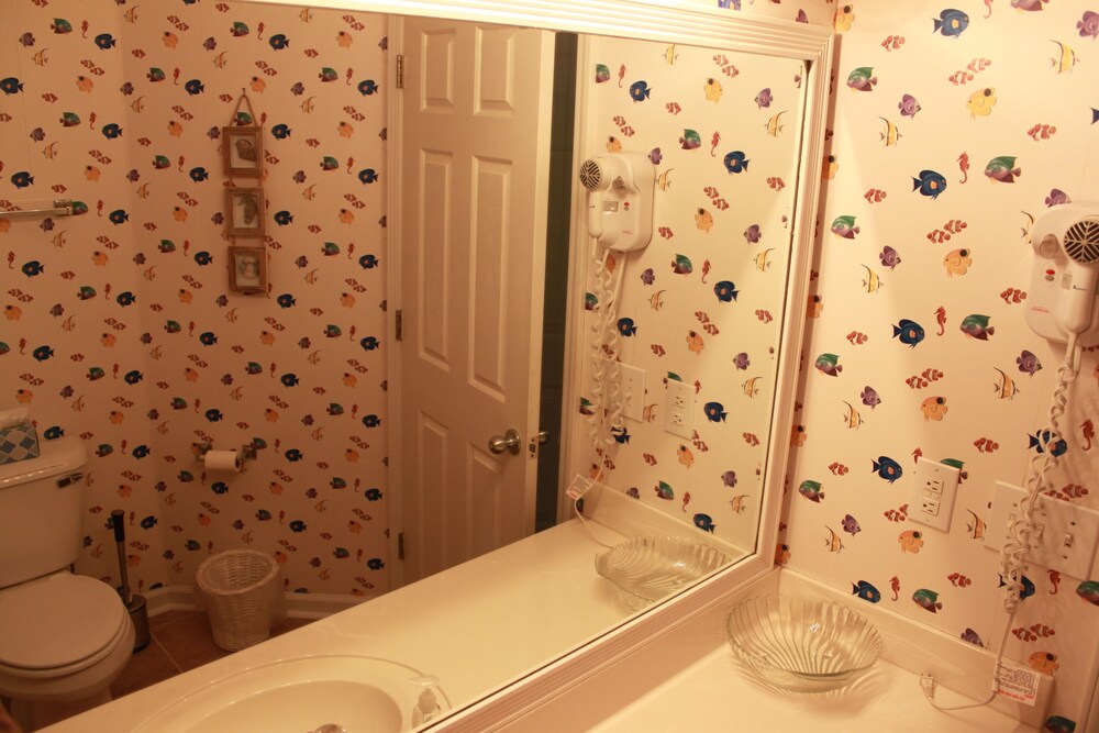 Solace and Comfort – Sea Trail - Beach 1 Mile, Golf Course, Ground Level, Linens