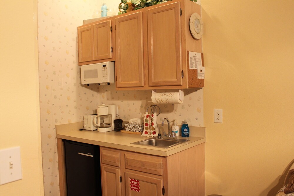Solace and Comfort – Sea Trail - Beach 1 Mile, Golf Course, Ground Level, Linens