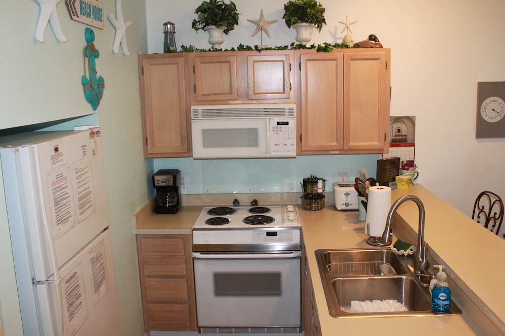 Solace and Comfort – Sea Trail - Beach 1 Mile, Golf Course, Ground Level, Linens