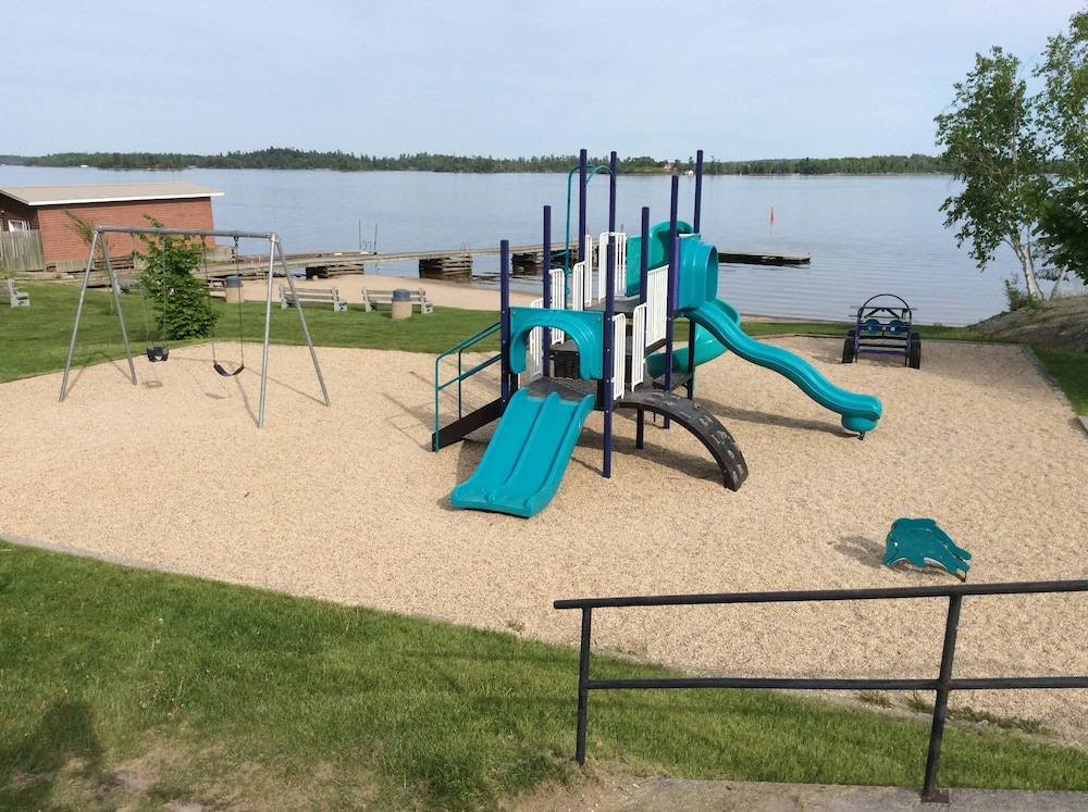 Jul 1522 now available! Beachfront Lake of the Woods Kenora w/ boat