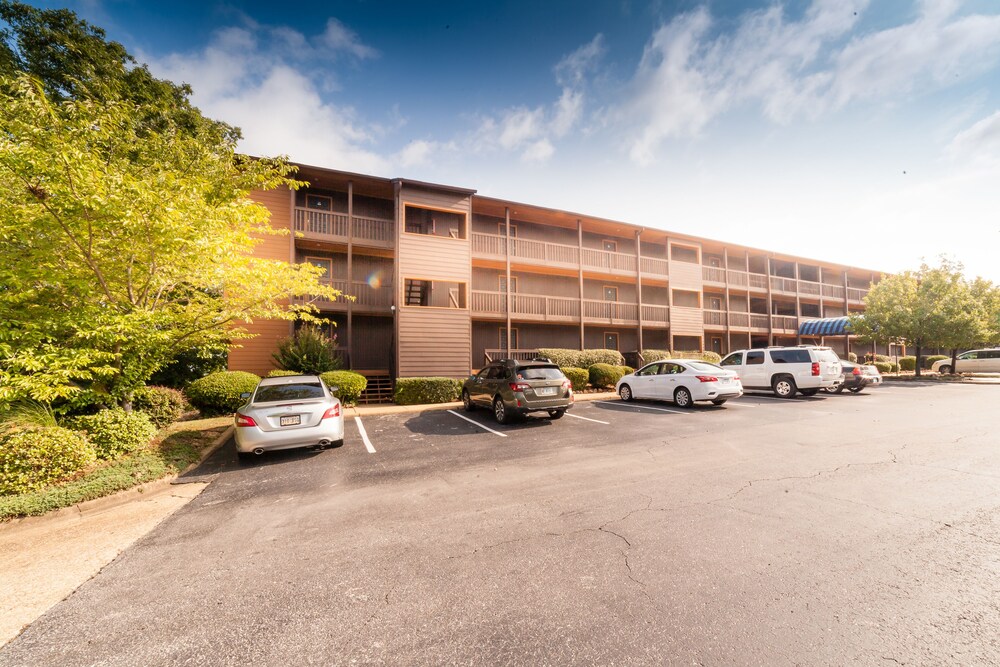 South Shore 1 bdrm! Cabana-Gameroom! Mini-Golf! 2 Pools