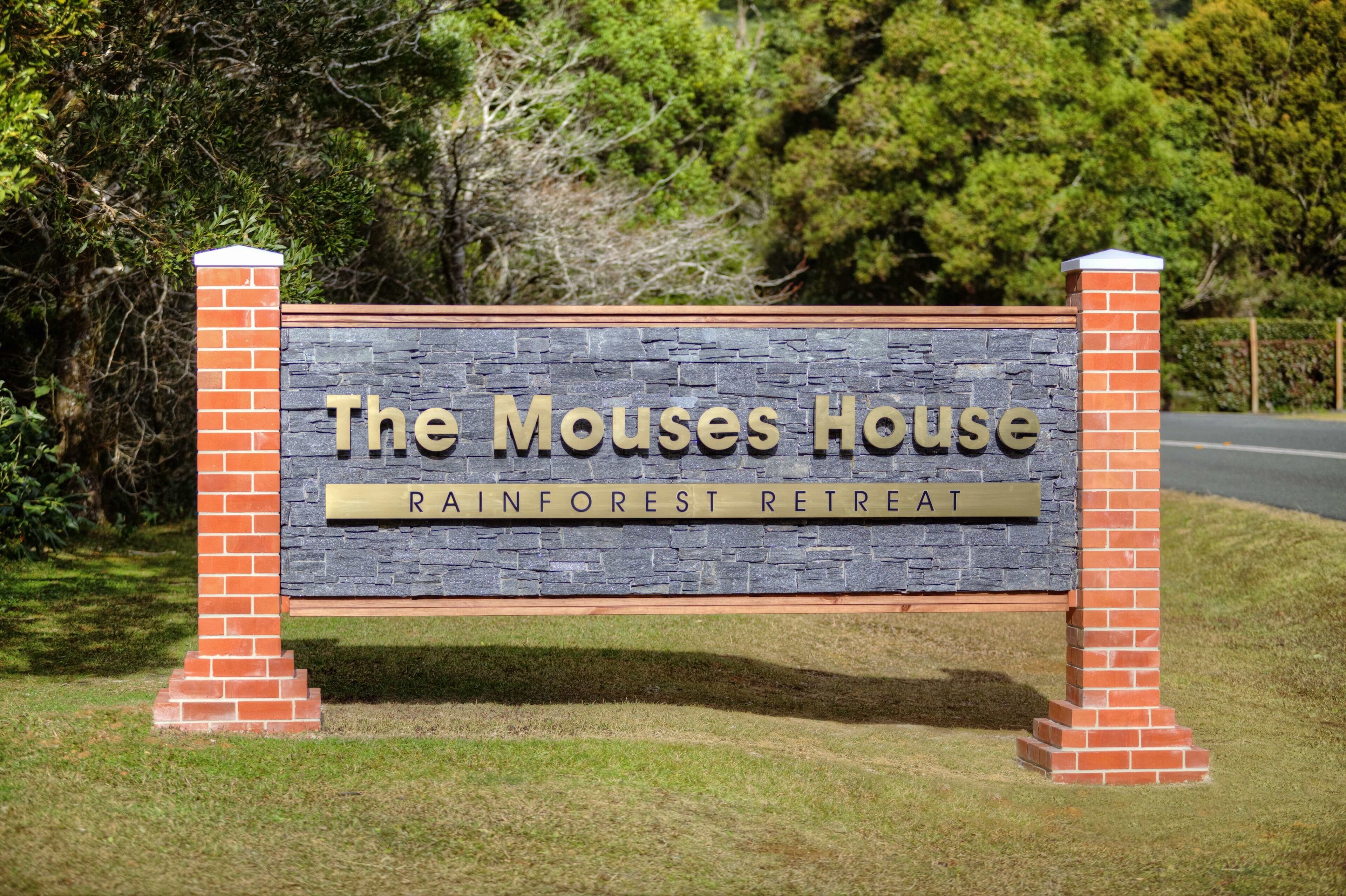 The Mouses House Rainforest Retreat