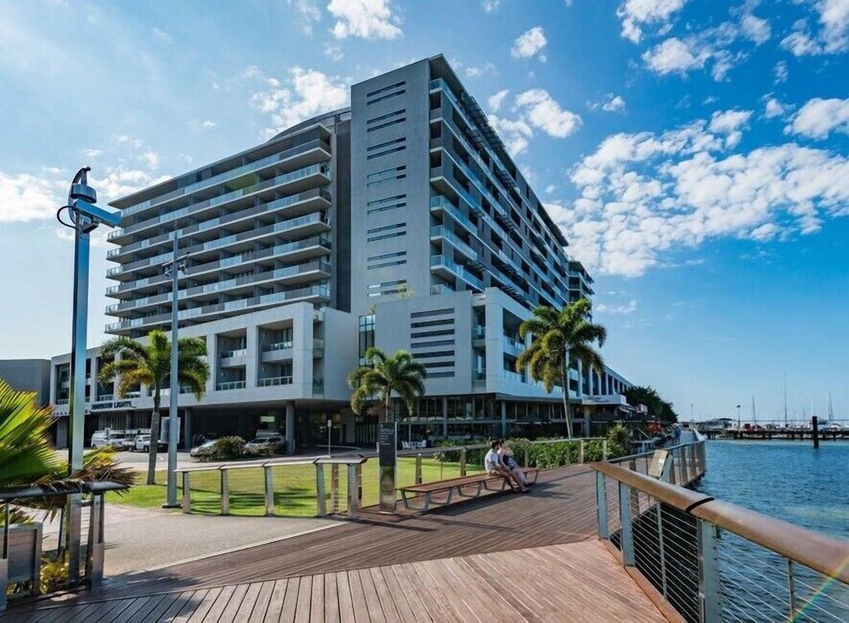 Harbour Lights Luxury Apartments