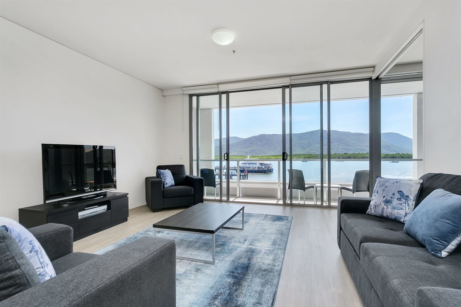 Harbour Lights Luxury Apartments