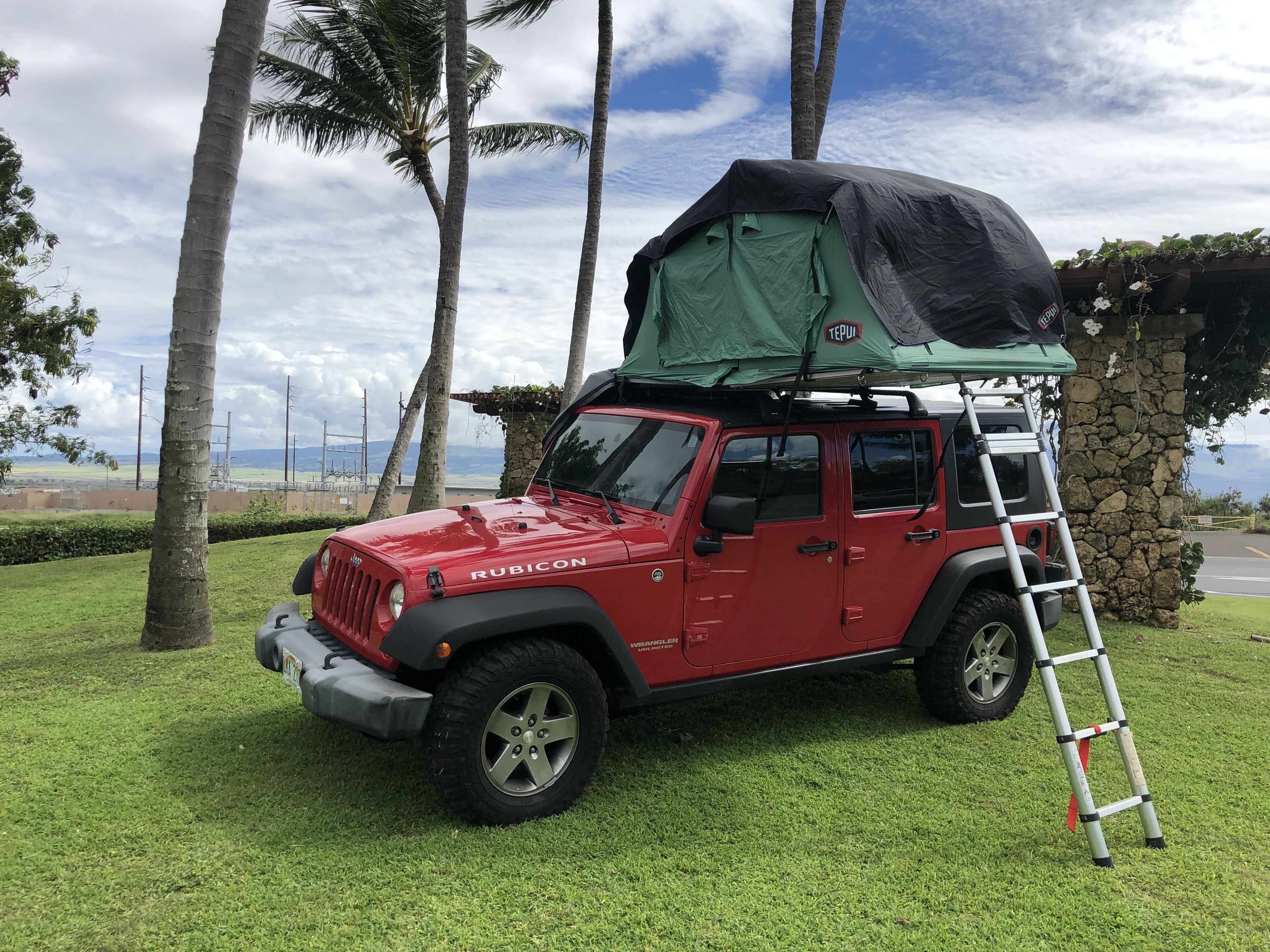 Jeep Wrangler Rubicon 4x4 it is the Ultimate Pop-up Adventure Camper. Sleep 2 in Kahului, United States