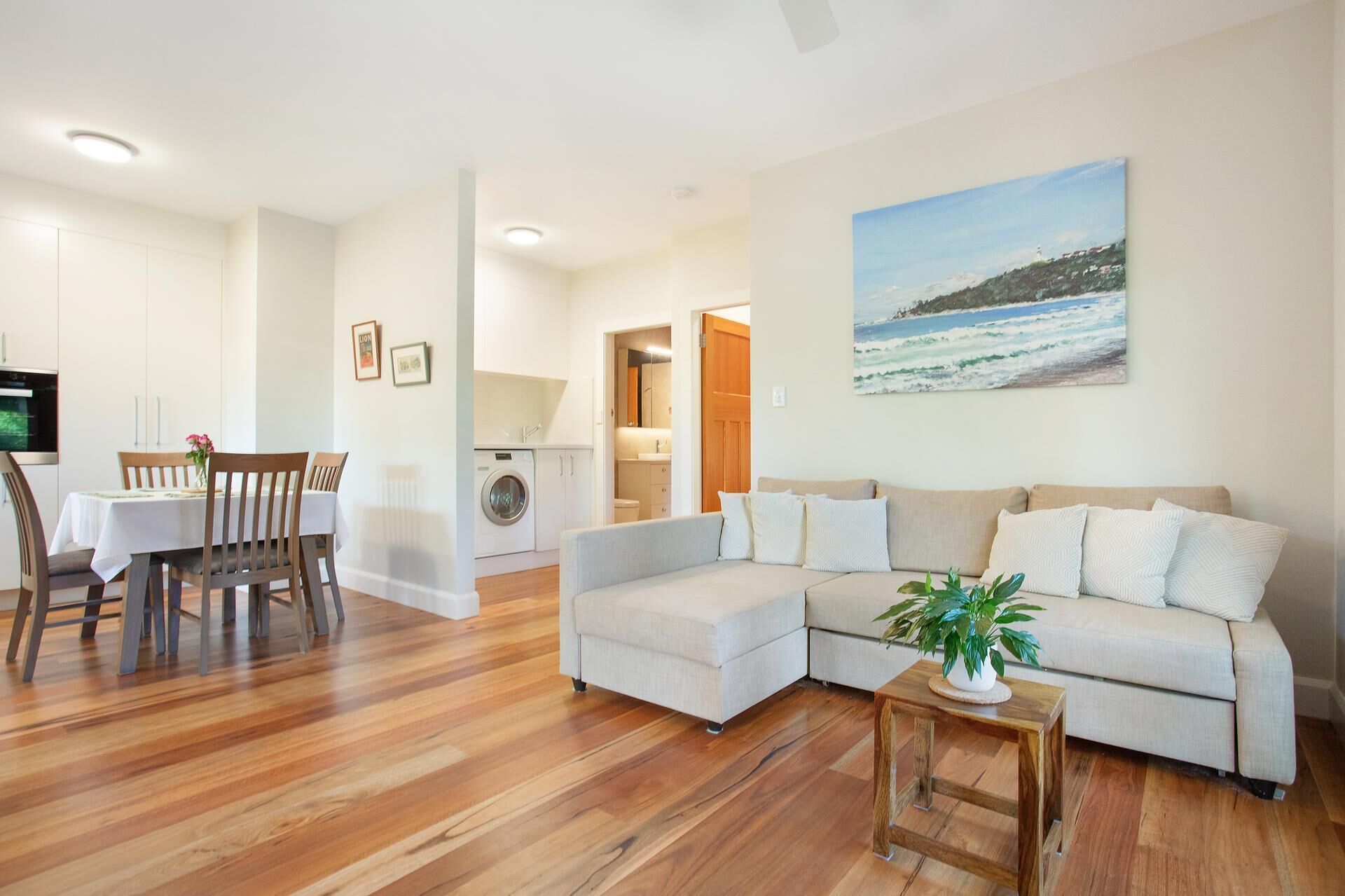 Private Haven, Walk to Town, Walk to Beach