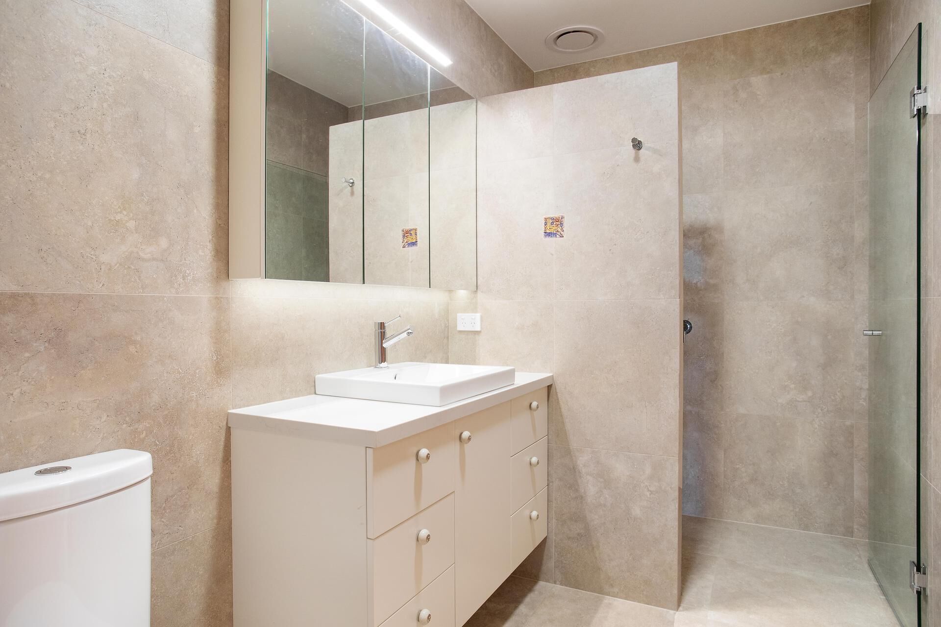 Private Haven, Walk to Town, Walk to Beach