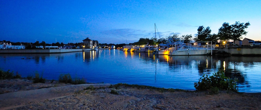 OUR LAST SUMMER AVAILABILITY . . . Prime Beach Time,  7 blocks from beach