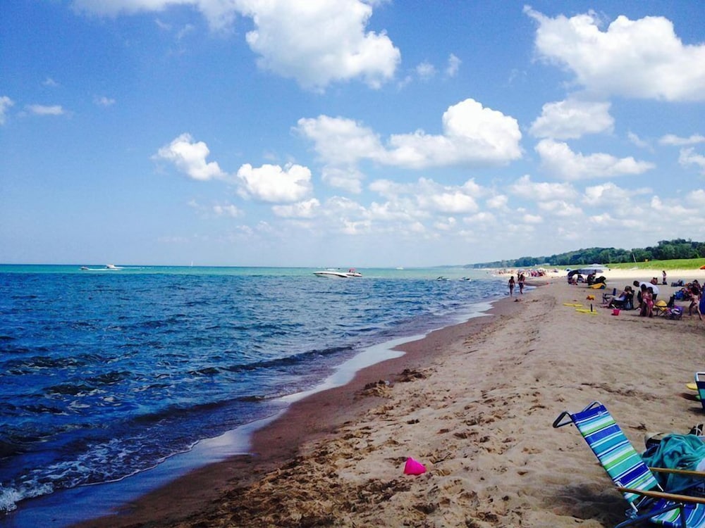 OUR LAST SUMMER AVAILABILITY . . . Prime Beach Time,  7 blocks from beach