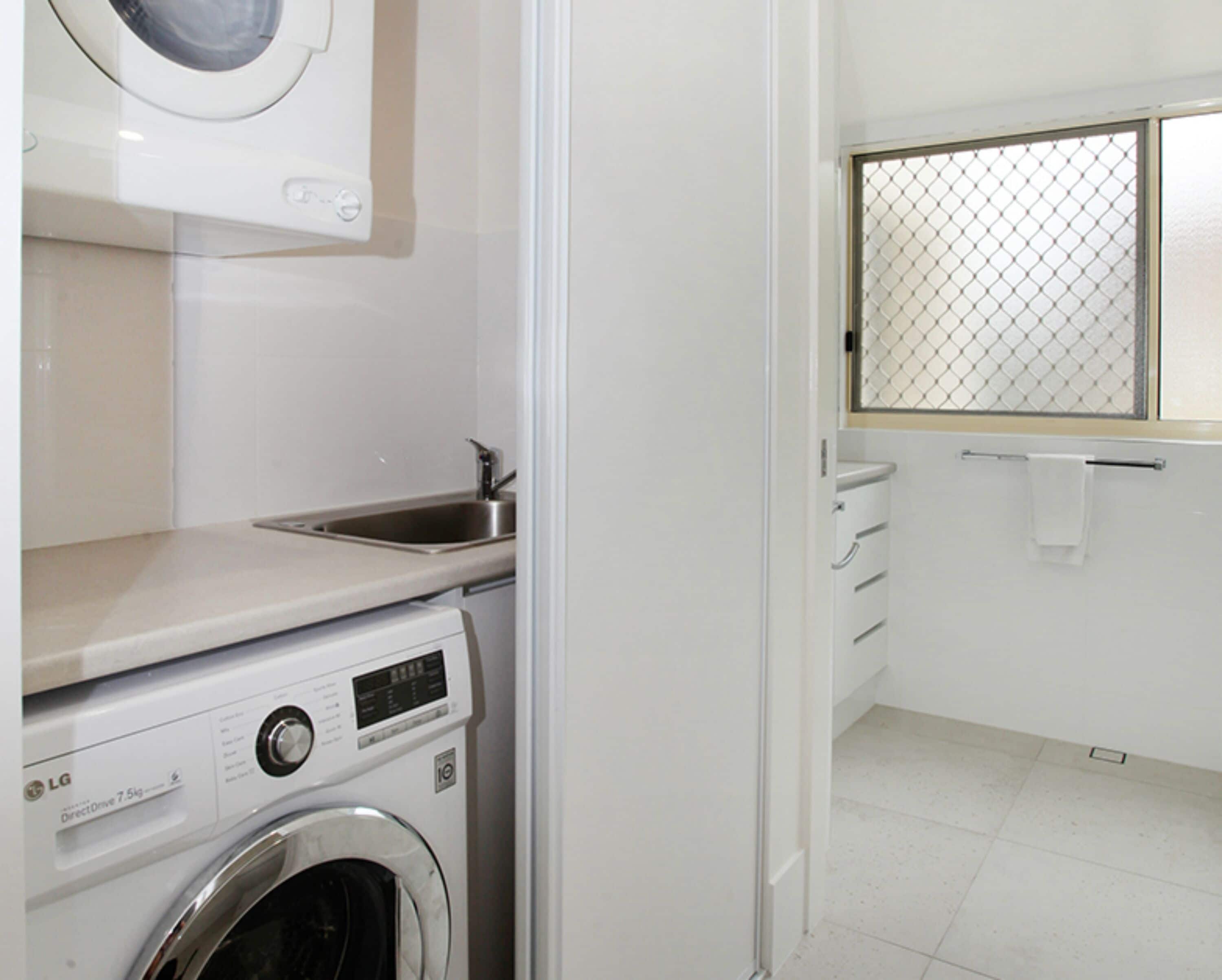 Kings Way Apartments