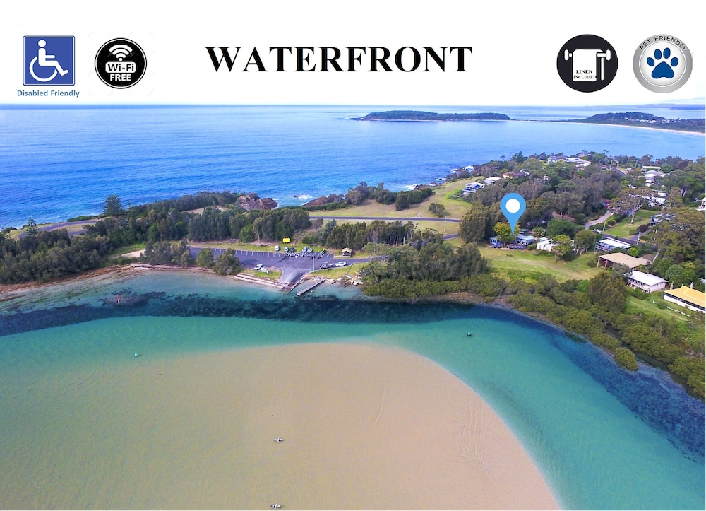 Waterfront Mossy Point Escape Pet Friendly, Disabled Access, WIFI Inc