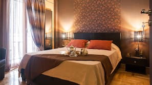 2 bedrooms, in-room safe, iron/ironing board, free WiFi