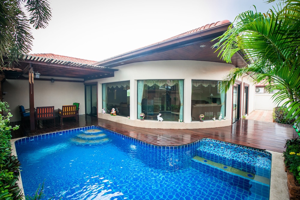 Fully large Private Pool Villa Pattaya Pattaya Abritel