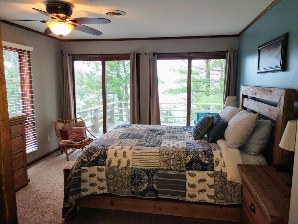 Beautiful Condo on Manitowish Lake With Amazing Lake Views Manitowish