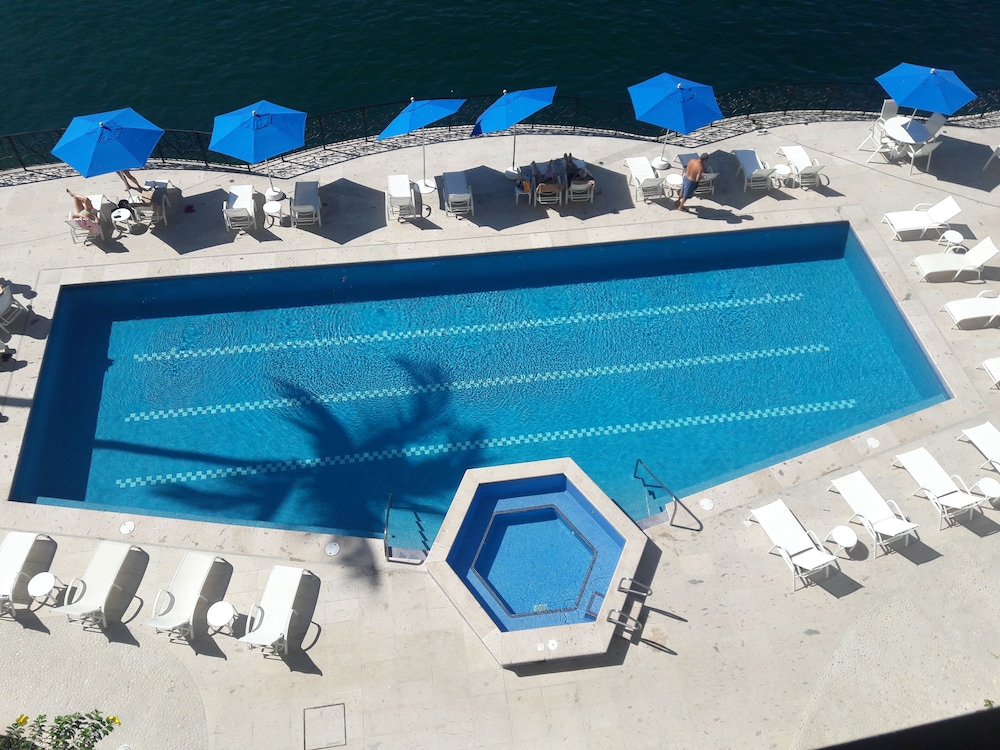 LA JOLLA DE MISMALOYA CONDO Ocean Front, Stunning View in Puerto