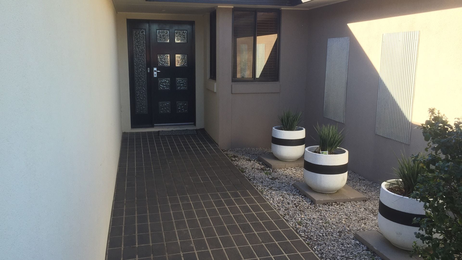 Macquarie Lodge - Luxury 3 bedroom house