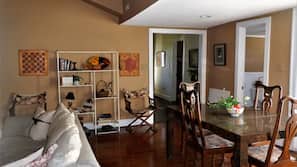 4 bedrooms, iron/ironing board, linens